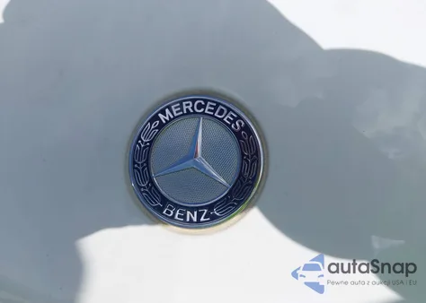 2011 Mercedes-Benz Glk 350 z USA, uszkodzony, nr VIN WDCGG5GB0BF538643